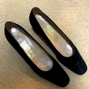 Salvatore ferragamo suede heels